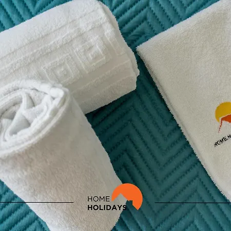 #125 By Holidays Vila *