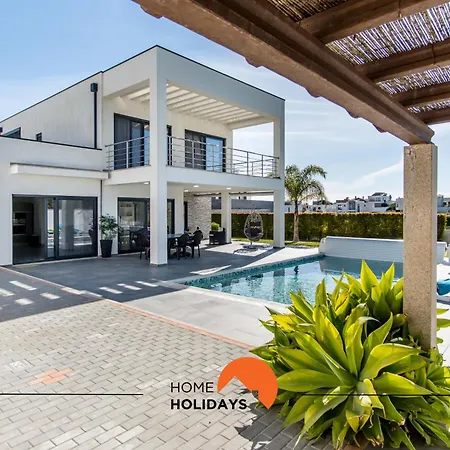 Vila #125 By Holidays