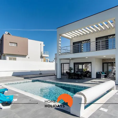 #125 By Holidays Alcantarilha