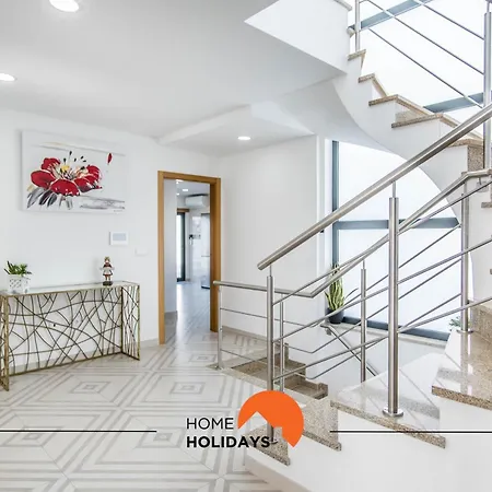 Villa #125 By Holidays *